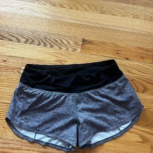 Lululemon Grey Speed Up Size 4